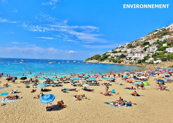 - D'exception Piscine Privee Vues A 100m, Canyelles Av 88